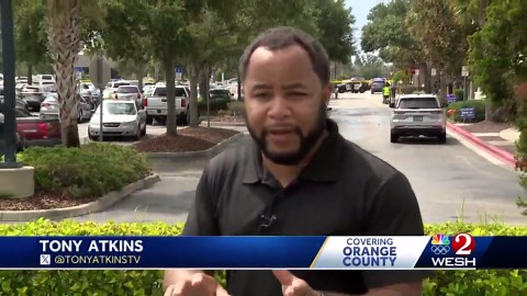 Suspect shot in Publix parking lot after hitting officer with stolen vehicle, police say