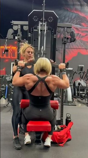 Susan Graham Mathison looks phenomenal in this back training clip! Subscribe to her IG page!