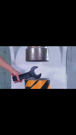 Understanding Pascal's Law Through Hydraulic Press