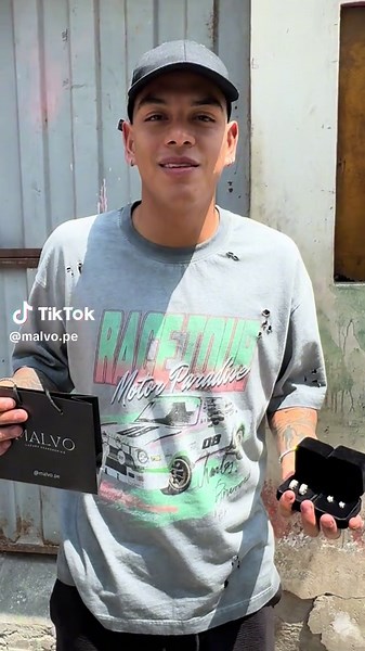 Joao Grimaldo sabe donde conseguir los mejores accesorios de plata, pura magia ⚽️💣 IG: @malvo.pe 🛰️ #jewelry #fyp #silver #lima
