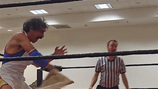 Wrestler uses pizza dough for epic takedown