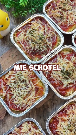 Bikin schotel dari Mi Telur Cap 3 Ayam ternyata seenak itu, Bukk! 🤩 Cara buatnya juga gampang banget! Yuk ikutin resep dari @Resep Abi dijamin hasilnya #LebihNyerep 🤤🍜