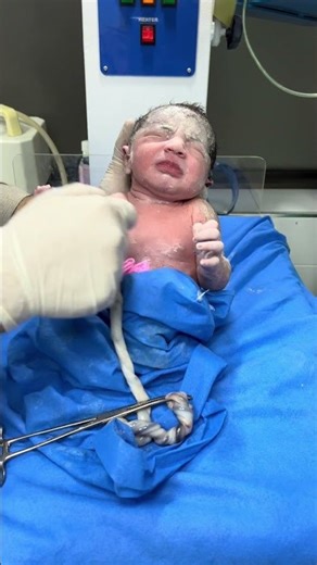 Newborn First Examination & Strong Reflexes
