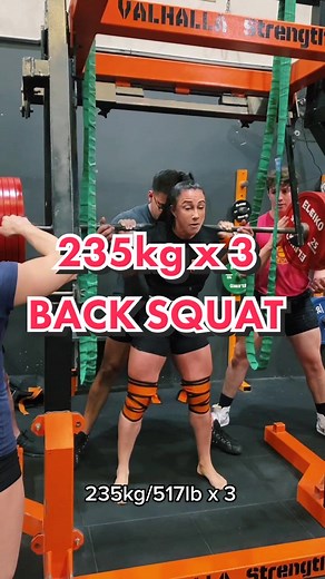5kg under my max for triples 🥵 #powerlifting #powerlifter #squat #bench #deadlift #fyp #gym #fitness #womenwholift
