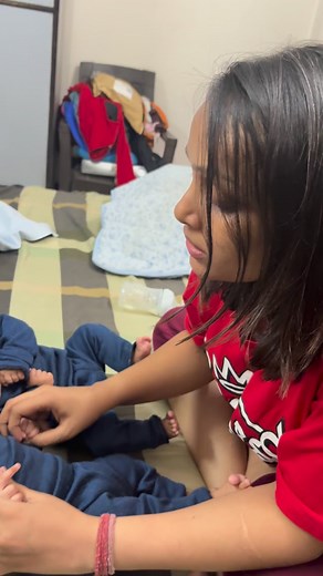 2.9M views · 37K reactions | Twin Babies Side Effect 藍刺!!Situation of Twin Mom  #twinsofinstagram #twinmomlife #newparent #twins #viralreels #trending #viralpost #trendingreels #reelsinstagram #reels #reelsvideo #shorts #reeitfeelit #amazing #twinsies #parentlife #parenthood #cutebaby #cutebabyvideos #cutebabygirl #cutebabyboy | Sonali Verma Vlogs | Facebook