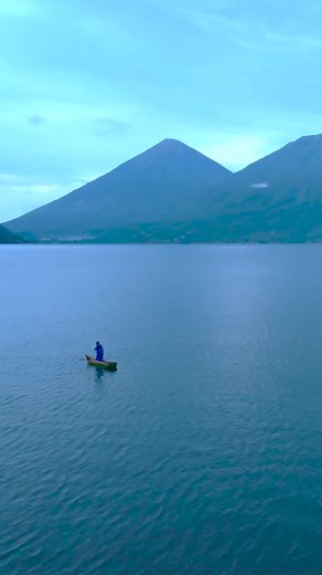 3.3M views · 21K reactions | Guadalupe, de 12 años, vive en Guatemala y sueña en grande. Desea que todos los niños y niñas del mundo puedan disfrutar de sus derechos, tal como ella lo hace. En todos los rincones del planeta, la infancia y la juventud alzan la voz y exigen un cambio. En ese #DíaMundialDeLaInfancia, y cada día, escuchemos y actuemos #ParaCadaInfancia. | UNICEF en español | Facebook