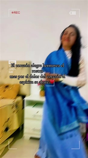 El corazón alegre hermosea el rostro – Proverbios 15:13 💃😍