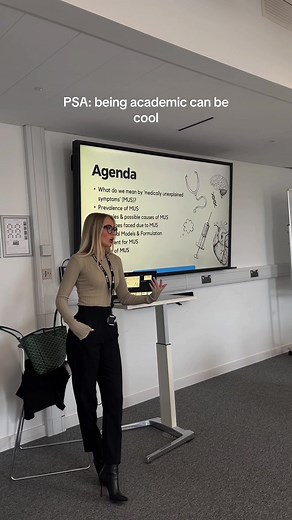 Stylish Outfits for University Lecturers and Psychologists