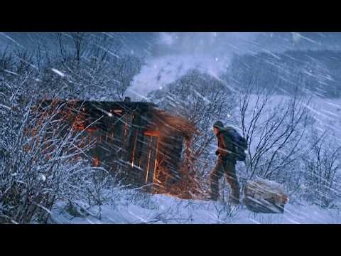 Surviving a SNOWTORM in a log cabin | The Most Intense Blizzard Ever