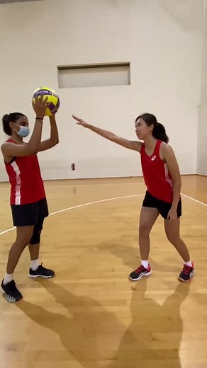 Blocking Out a Shooter in Netball: Tips for Beginners