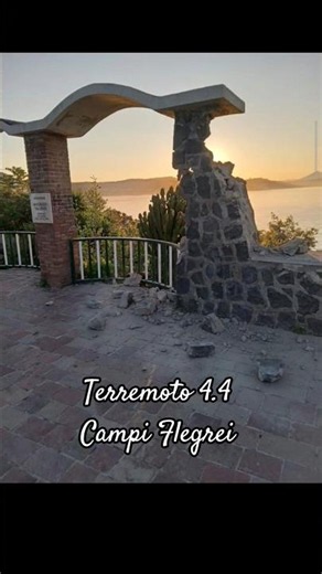 At 5:50, 4.4 earthquake in Campi Flegrei. Stay strong, people of Naples 🙏❤️