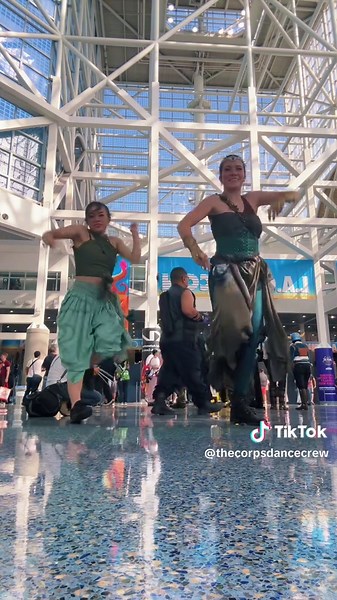 Monk and Warlock Cosplay at Comic Con