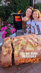 🍑 Prăjitură cu caise și cremă de brânză – rețetă simplă si rapidă Ingrediente: Pentru blat: -8 ouă -1 praf de sare -8 linguri zahăr -8 linguri făină albă tip 000 -1 praf de copt -2 linguri ulei -8 caise coapte Pentru crema de brânză: -400 g cremă de brânză -1 ou -3 linguri zahăr -1 linguriță esență de vanilie Mod de preparare: 1.Bateți albușurile cu sare, adăugați treptat zahărul și mixați până devin ferme și lucioase. 2.Încorporați gălbenușurile, apoi făina cernută cu praful de copt. Amestecaț