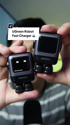 UGreen Robot Fast Charger - Reliable and Compact Charging Solution
