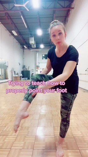 Don’t scrunch your toes!! #danceteachersoftiktok #smallbusinessowner #danceteacherlife #dancelife #dancestudioowner #dancestudioownerlife #dancestudioowners #danceteacherlifestyle #danceteachertiktok #danceislife #dancersoftiktok #danceteachersontiktok #dancerlife #dancestudiolife #smallbusiness #balletdancer #ballettiktok #dancestudiofun