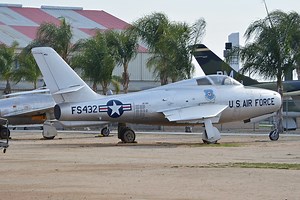 Republic F-84F Thunderstreak ‘FS-432’ [51-9432]
