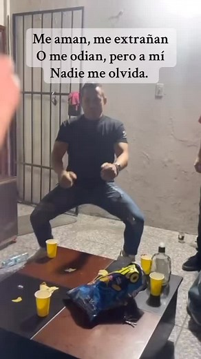 Me aman, me extrañan O me odian, pero a mí Nadie me olvida. #carloseduardosanchez #amor #amore #love #corazon | Rambito Fit