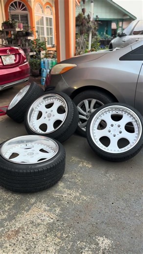 Gg, bubble on 3/4 of the inner bead 😭