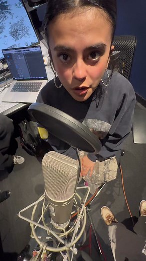 Amanda Ochoa on TikTok