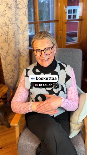 Learn Finnish Hand Actions Easily