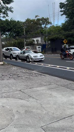 Chevrolet Corvette C3 visto en San Benito ¡Que belleza de clásico! 🇸🇻🏁 | Turboteamsv 2.0