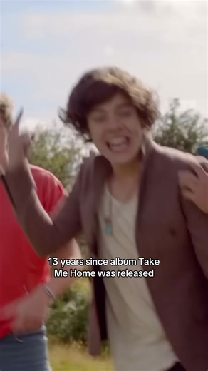 Harry and Louis: Moments in 'Kiss You' Explained