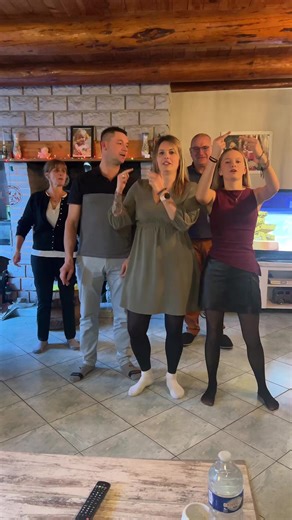 Bienvenue chez nous : Célébrons Noël en Famille
