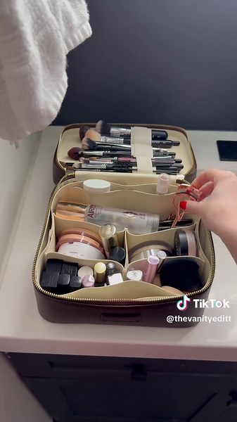 Flawless Makeup Routine for Radiant Beauty