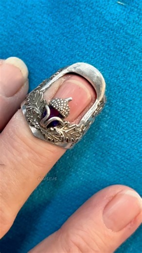 Thimbles for You on Instagram: "✨ROLL CALL - Acorn Thimble✨ One of the first designs Jan ever made, this thimble is perfect for those with a square-shaped finger. It can come with any color gemstone, and has so many dimples and crevices to catch your needle in! #sewingtools #thimble #thimblesforyou #thimblesforyouandchatelainestoo #thimbles"