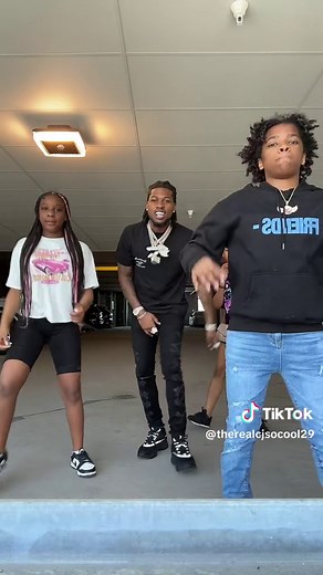Cj So Cool (@therealcjsocool29)’s video of camari and her bf