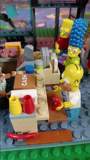 A look into Apu´s LEGO the Simpsons Kwik-E-Mart Model 71016