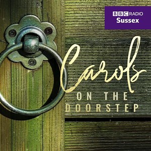 Join Allison Ferns this evening from 6pm on your doorstep to sing carols together and spread some Christmas cheer! 🎄🎶 You can download the song sheet here: https://bbc.in/3822B5q | BBC Sussex