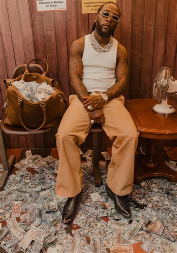 Money Moves! Burna Boy Turns Up the Vibes in “Bundle By Bundle” Music Video