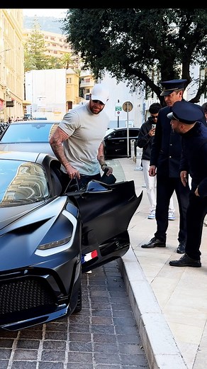 The Bugatti Divo stands out as a masterpiece of speed, art, and rarity. With only 40 units produced worldwide, the Divo is a hypercar that few have seen in person, let alone owned GMK #GMK #monaco #lifestyle #LuxuryLifestyle #hypercar #supercars #millionaire | David Gay