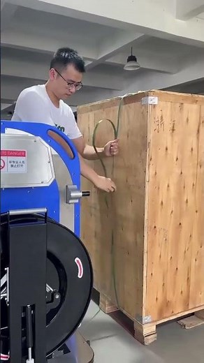 VC-001 easy to operate pallet wrapping machine #strappingmachine