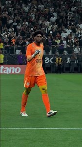 As defesas do MELHOR goleiro do Brasil na disputa de pênaltis! ✋🏾⚽🤚🏾 #VaiCorinthians #Shorts