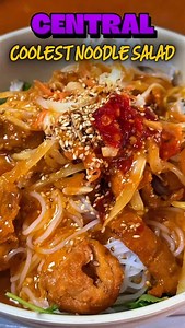 ‘Bun Thit Nuong’ is one of the most common Vietnamese dishes found outside Vietnam, after banh mi, pho, and spring rolls. This grilled pork vermicelli noodle bowl is often compared to bun cha in Hanoi due to similar ingredients and structure. This dish is popular in both Central and Southern Vietnam, but the version most commonly served overseas is the Southern style. It typically includes rice vermicelli, lettuce, fresh herbs, and grilled pork. Outside Vietnam, variations with beef, chicken, or