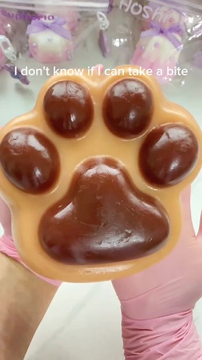 Super Large Cat Paw Chocolate Candy Tutorial