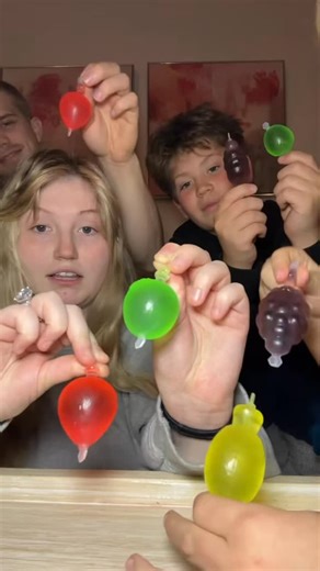 trying exploding juicy fruit candy with my brothers!! - #explodingfruit #fruitcandy #mukbang #tastetest #candytastetest | Carson Fossat