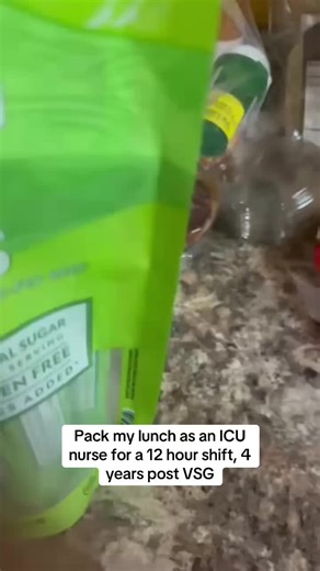 #CapCut Pack lunch with me as an ICU nurse working 12 hours on night shift. 4 years post VSG. Plot twist, I didn’t get to eat anything except the beef stick because the shift was bananas! #fyp #bariatricqueen #vsgjourney #progressionnotperfection #bariatriccommunity #nurselife