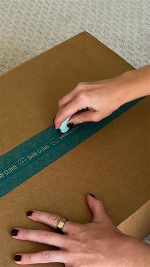 Experience the unparalleled softness and absorbency of our 100% organic cotton towels. Oversized for added comfort. Feel the difference for yourself. ✨ | Sand Cloud