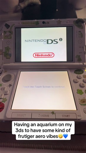 Aquarium Game: A Cozy Retro Experience