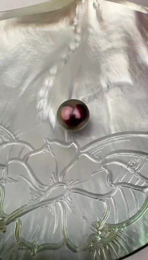 Understanding the High Cost of Tahitian Pearls