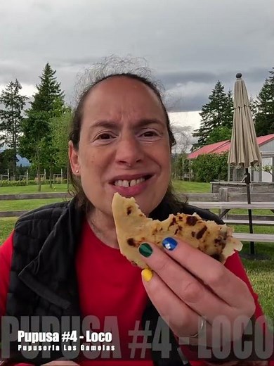 Trying Authentic Salvadoran Pupusas on Vancouver Island! 🇸🇻✨ Pupuseria las Gamelas