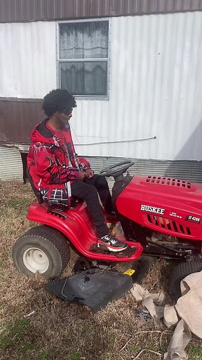 #fyp Pooh Poo trying to get away #funny comedy viral video #fyp set off movie