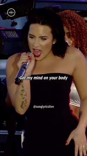 Demi Lovato Cool for the Summer Song Lyrics Live