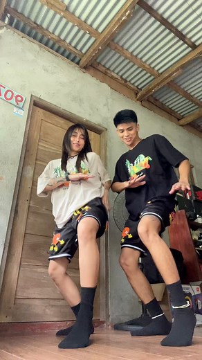 1.5M views · 75K reactions | SIGN UP & CATCH ME LIVE!!! Link in the comsec﫶 #katkat #katkatmanimtim #katdailylife | Katkat Manimtim Official | Facebook