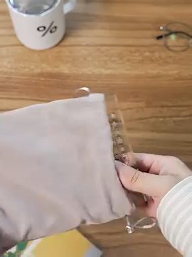 The Real Elements Periodic Table is a captivating and innovative display, featuring 83 real elements embedded in high-quality transparent acrylic, including precious metals like gold, silver, and platinum