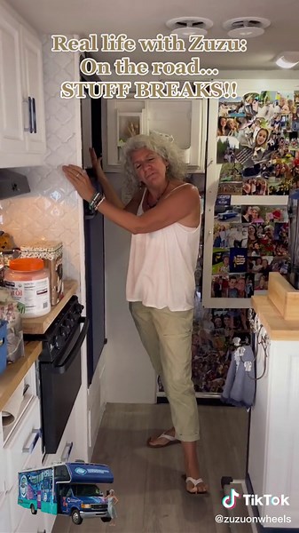 Real life with Zuzu!! On the bright side… it is all fixed now and Iris is back to her happy state ☺️💙 • • • #h#holistichealtheducatorse#educationo#onthemover#rvlifef#fulltimervlifeh#holistichealthm#messyr#realityr#reallifeh#holistich#healthylifestylew#wellnessholisticwellness