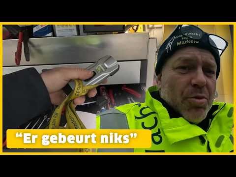 ROBERT probeert het startprobleem van een Toyota Yaris op te lossen 🚗 | ANWB Wegenwachtvlogs